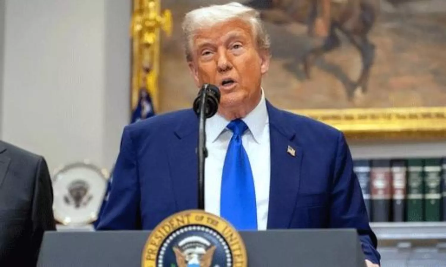 ట్రంప్ ఉత్సాహం....విపక్షాల ఆగ్రహం!