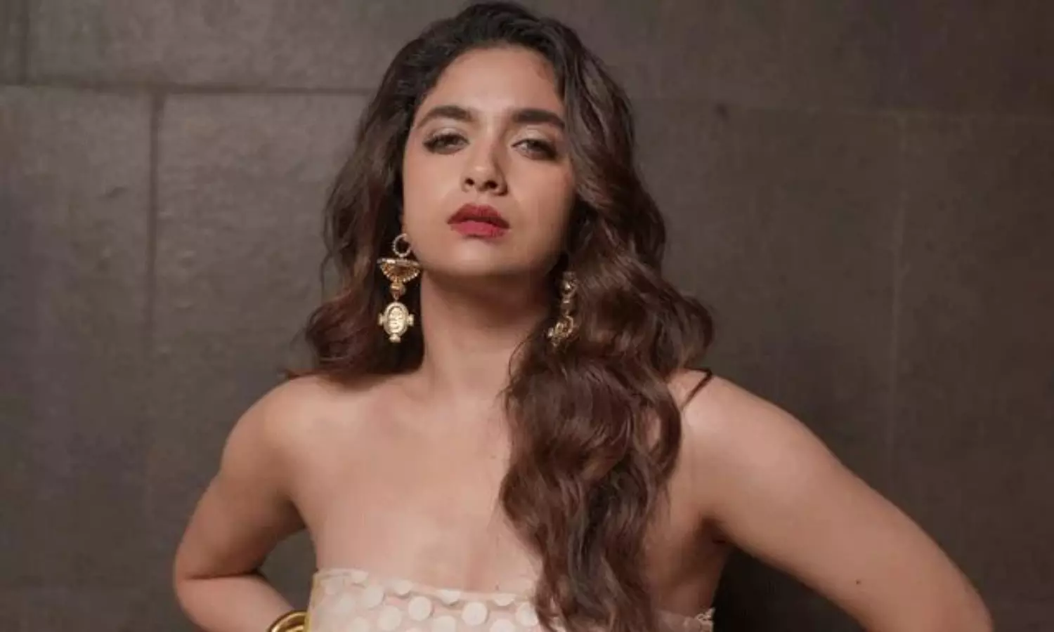 బాలీవుడ్ లో కళావతికి మరో బంపర్ ఆఫర్! బాలీవుడ్ లో కళావతికి మరో బంపర్ ఆఫర్!