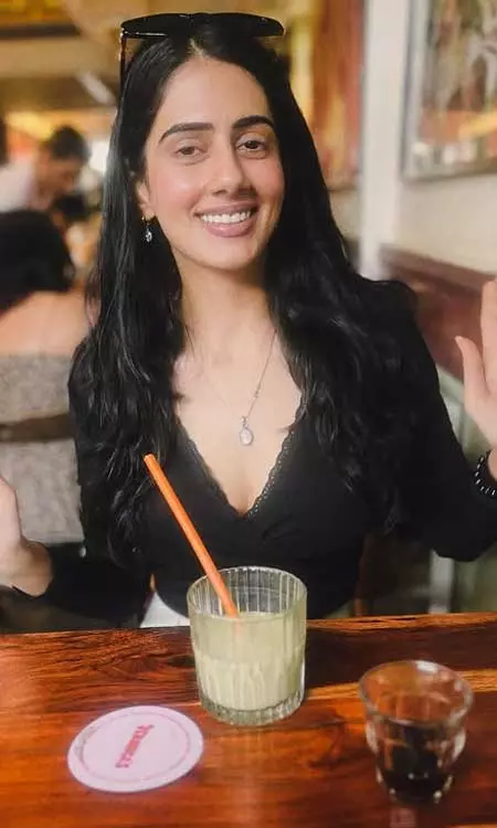 Gehna Sippy Glows In Natural Look