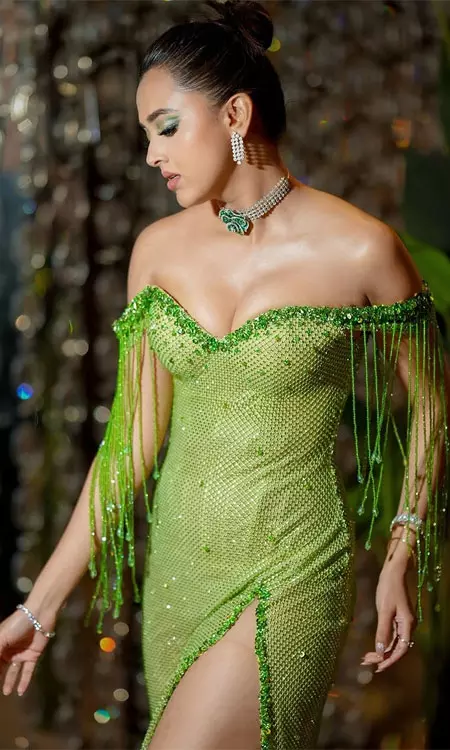 Tejasswi Prakash Says Shes Hydrated, Happy and Thriving