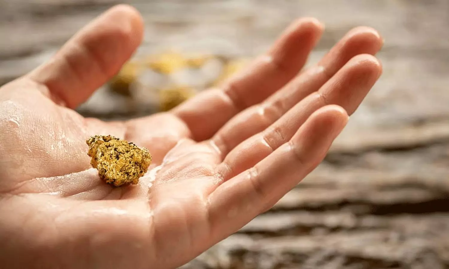 సీసంతో బంగారం.. 300 ఏళ్ల ప్రయత్నం సక్సెస్ అయ్యిందా?