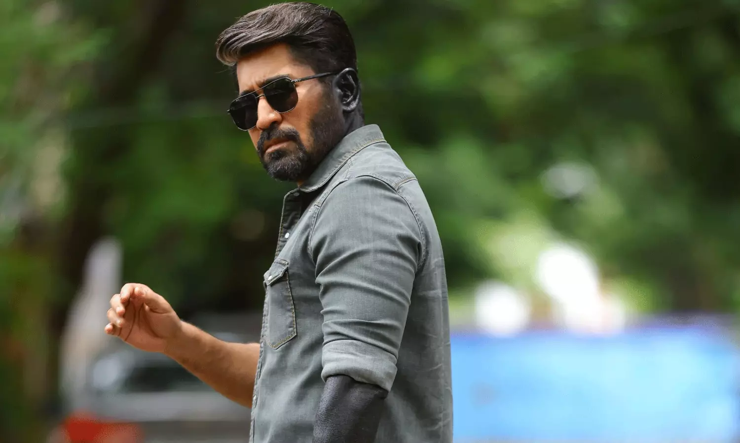 మామ హీరో..మేనల్లుడు విలన్! మామ హీరో..మేనల్లుడు విలన్!