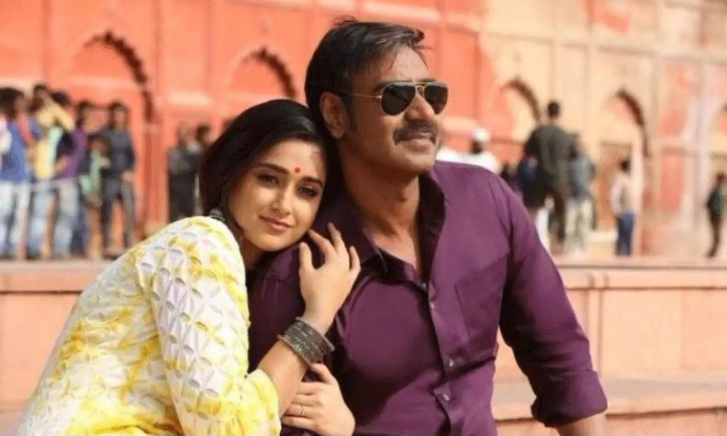 ఇలియానా ఇండియా వ‌దిలేసిందా?  సినిమాల‌కు ఇలియానా రిటైర్మెంట్!