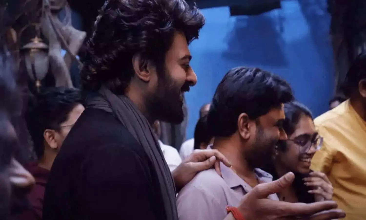 ప్రభాస్ ఫ్యాన్స్ కు గుడ్ న్యూస్ ప్రభాస్ ఫ్యాన్స్ కు గుడ్ న్యూస్