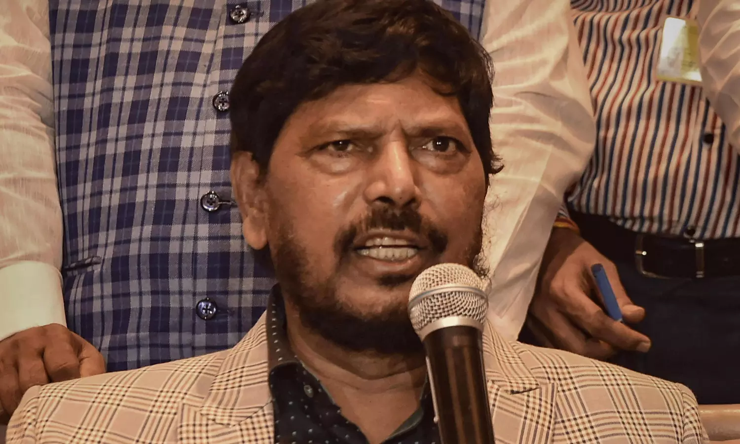 మళ్ళీ యుద్ధం అంటున్న కేంద్ర మంత్రి...నిజమేనా ? మళ్ళీ యుద్ధం అంటున్న కేంద్ర మంత్రి...నిజమేనా ?