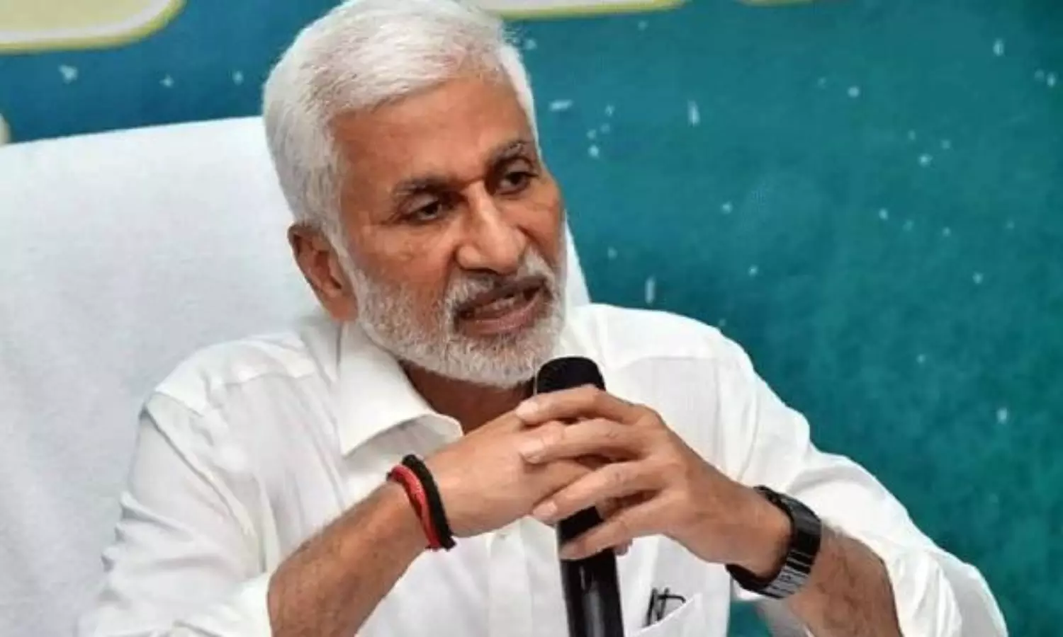 అంతా విజయసాయిరెడ్డి డైరెక్షనేనా? ఏ5 అప్రూవర్ అయినట్లేనా! అంతా విజయసాయిరెడ్డి డైరెక్షనేనా? ఏ5 అప్రూవర్ అయినట్లేనా!