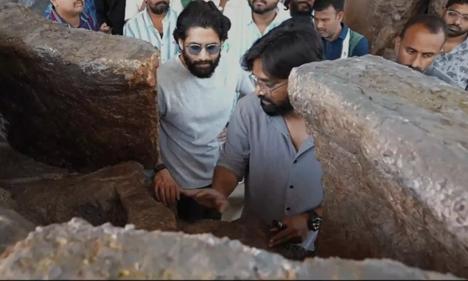 సెట్ మరీ ఇంత డీటైలింగ్గానా కార్తీక్! సెట్ మరీ ఇంత డీటైలింగ్గానా కార్తీక్!