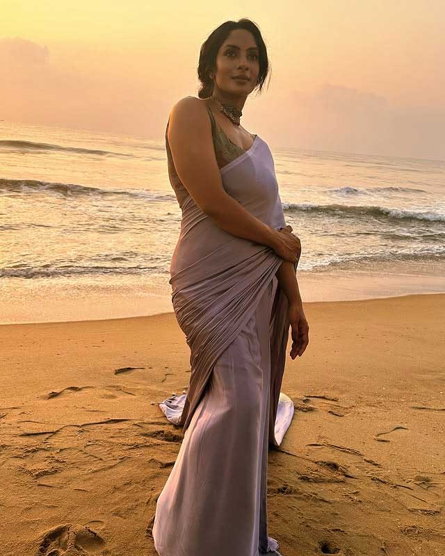 Sriya Reddys Saree Elegance and Radiant Smile: A Timeless Fashion Statement