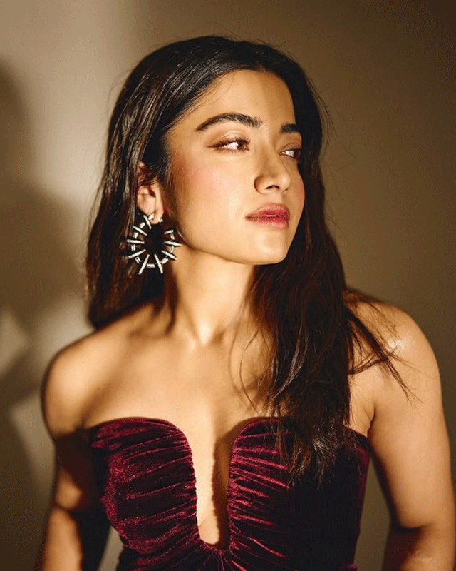 Rashmika Mandanna’s Scent-sational Moment Rashmika Mandanna’s Scent-sational Moment