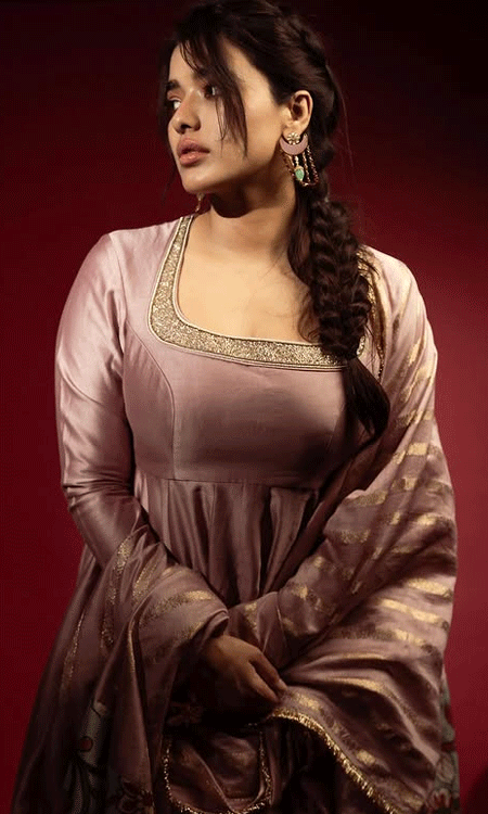 Ketika Sharma is soo cutee in these pics