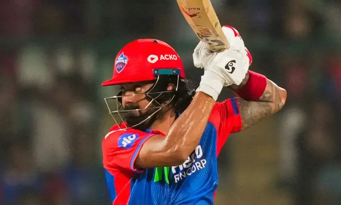 KL Rahul Smashes First Century of IPL 2025