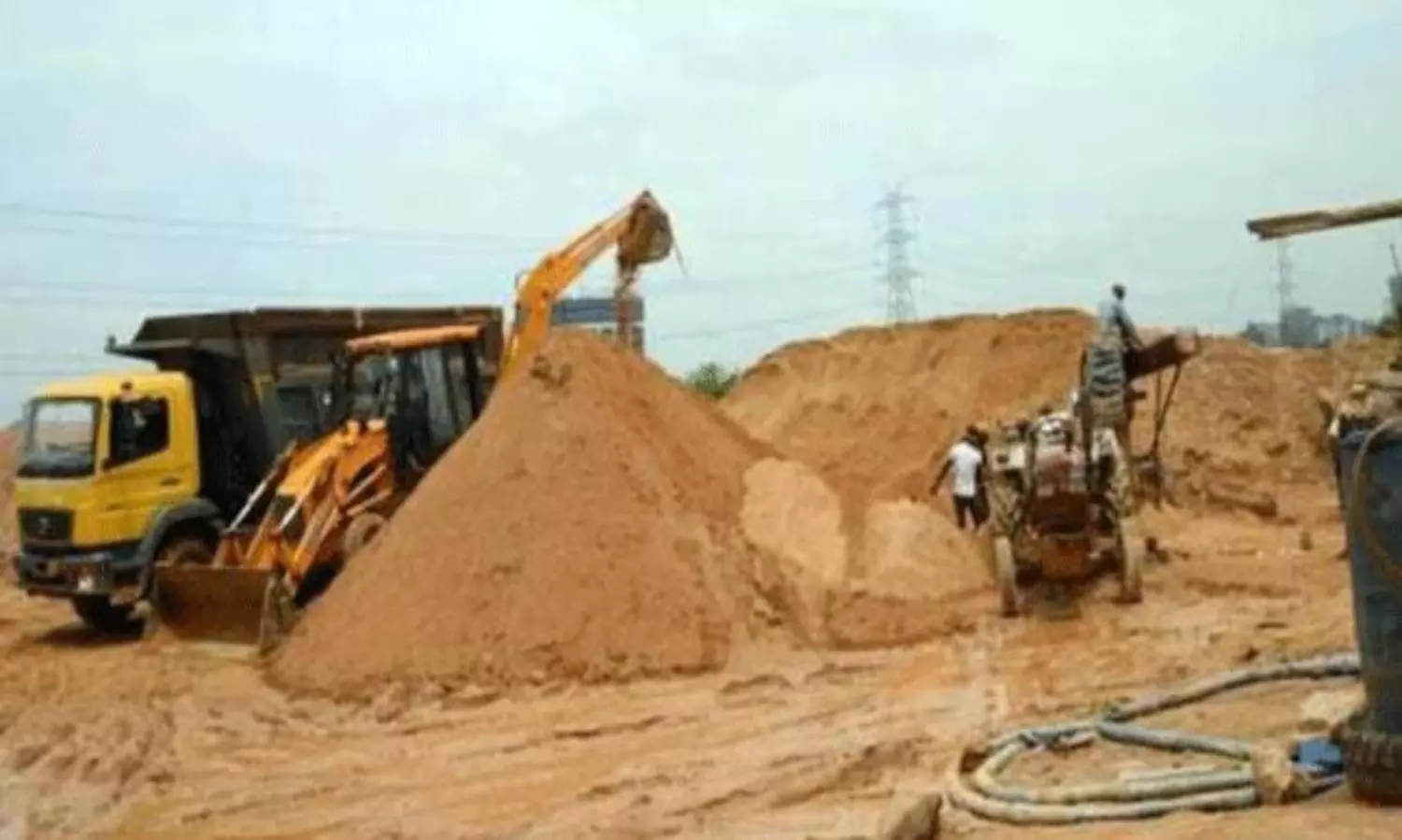 ఉమ్మడి కృష్ణాలో సంచులు సరిపోవట్లేదట..! ఉమ్మడి కృష్ణాలో సంచులు సరిపోవట్లేదట..!