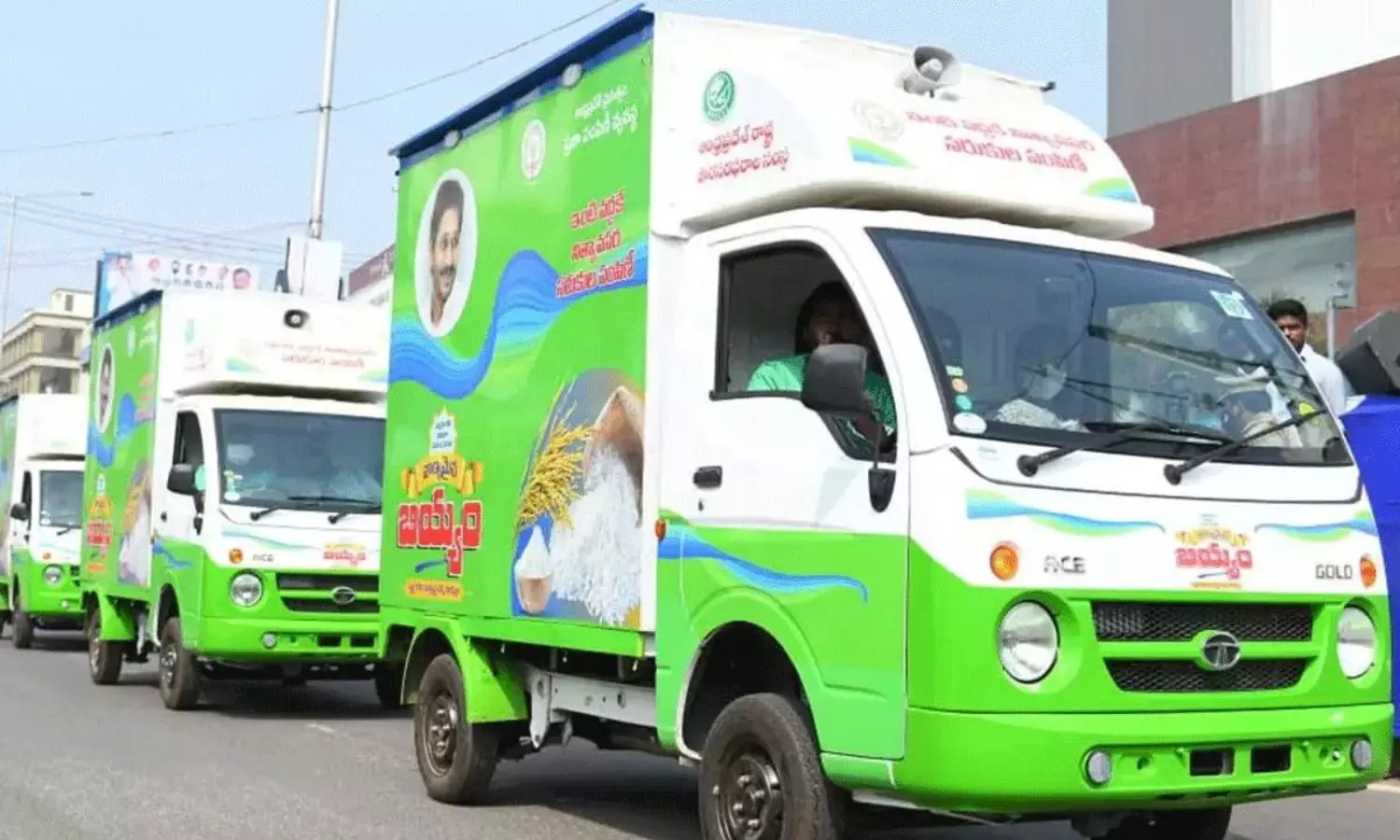 రేషన్ బళ్ళు ఇక ఇంటికి రావు...ఓకేనా ?