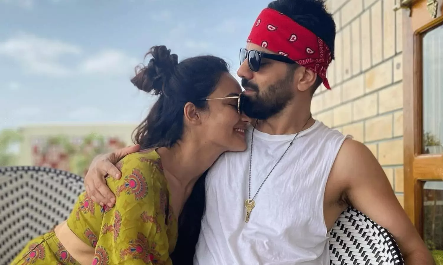 TV నటి లీక్స్: భార్య‌భ‌ర్త‌లు ఒకే ఇంట్లో ఉంటారు కానీ!