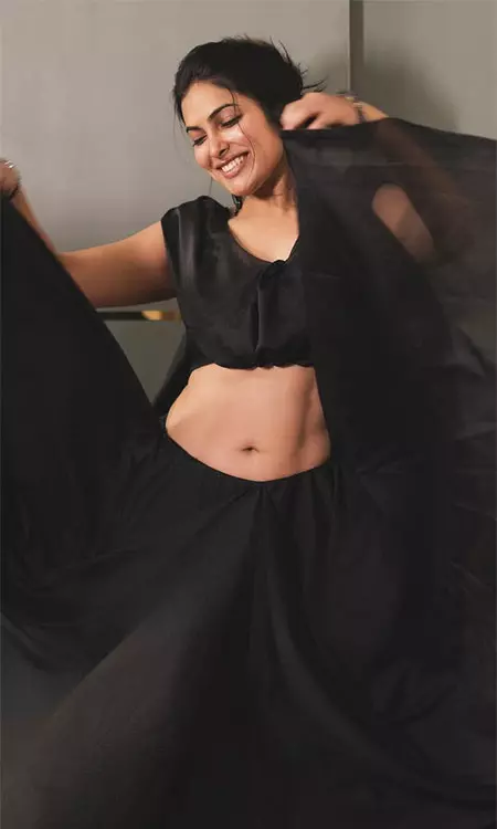 Divi Vadthya Spreads Joy with Her Dance Moves