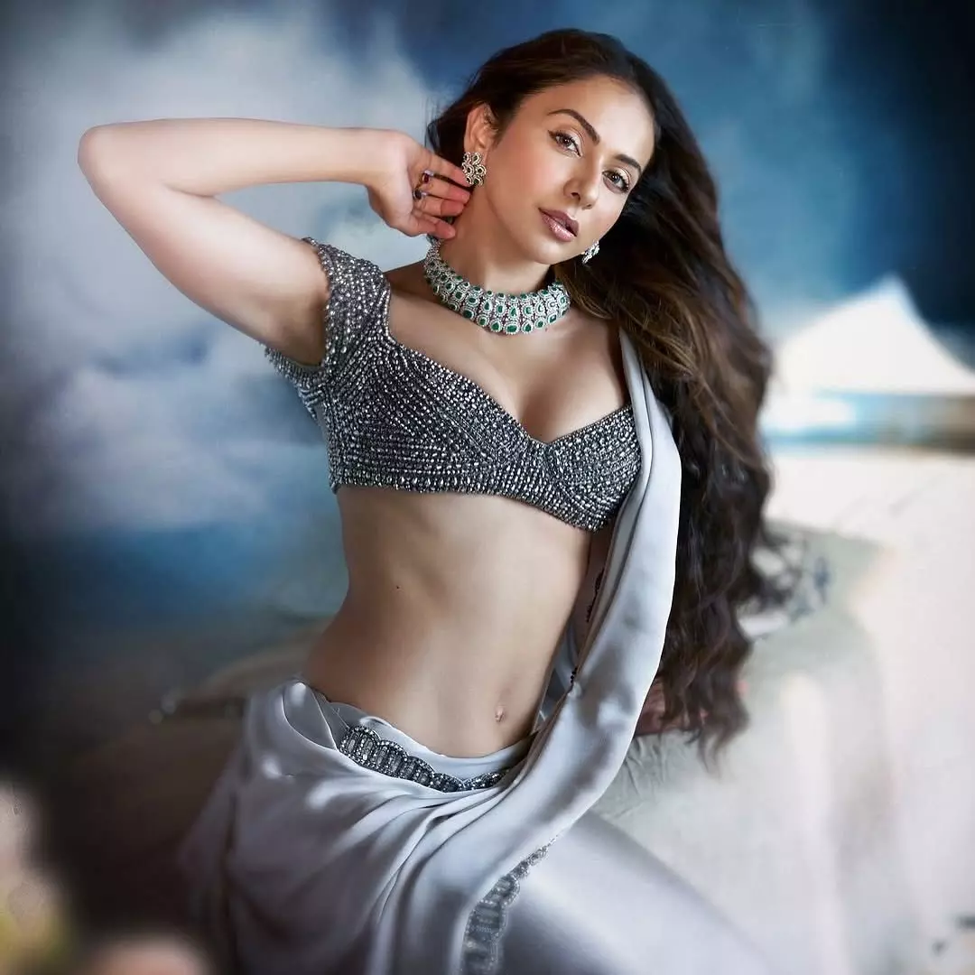 Rakul Preet Singh Slays Satin Saree