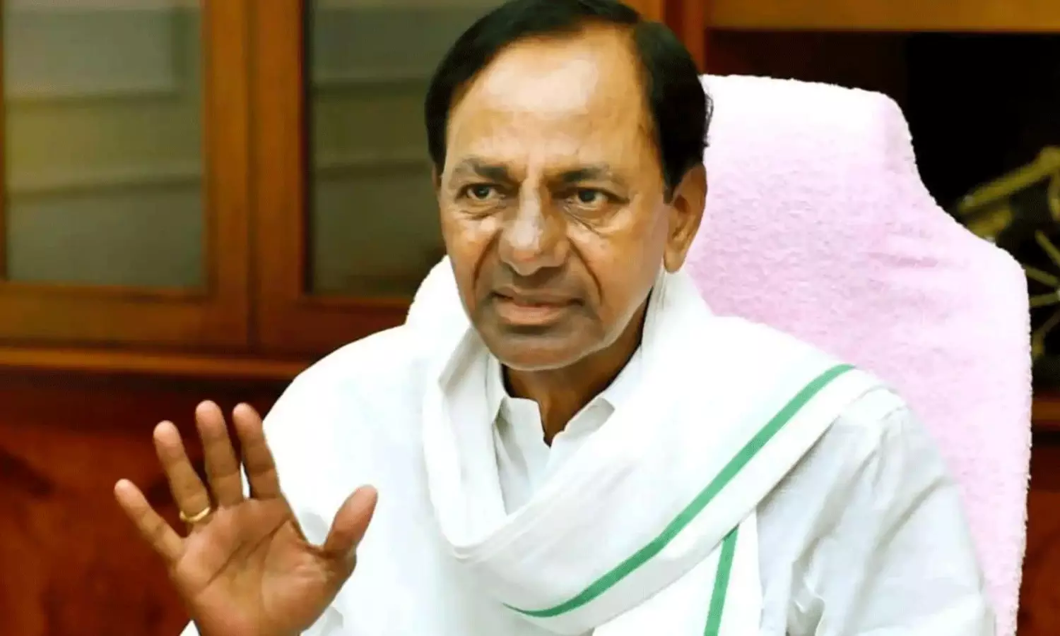 బిగ్ బ్రేకింగ్ : కాళేశ్వరం అవకతవకలపై కేసీఆర్ కు నోటీసులు