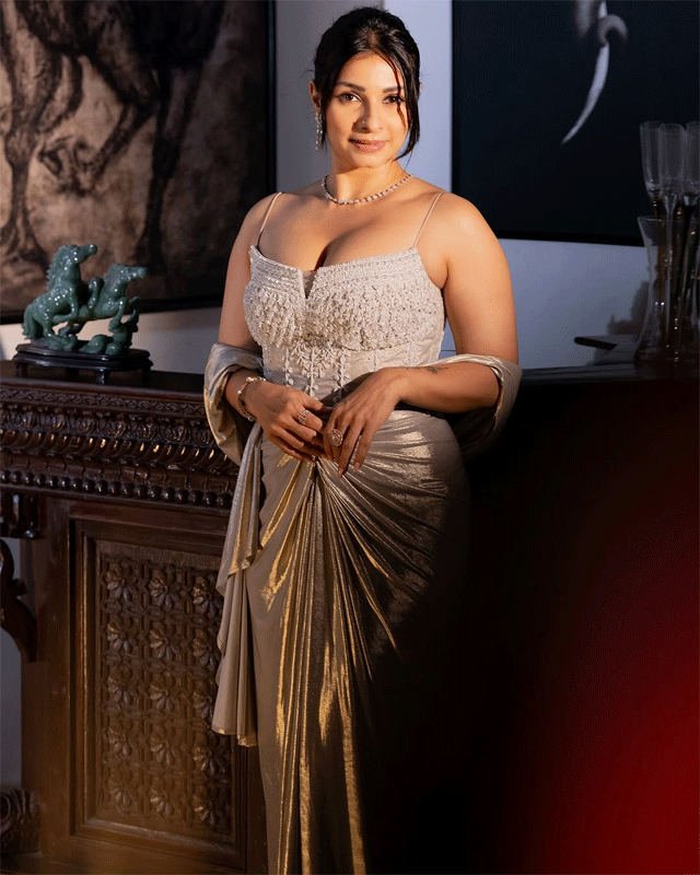 Tanisha Mukerji Shines Bright in Designer Saree Tanisha Mukerji Shines Bright in Designer Saree