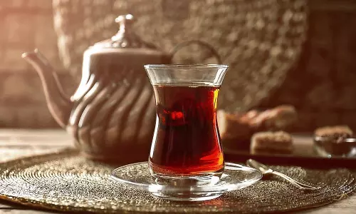 టీలను మంచి నీళ్లలా తాగేస్తున్నారు.. ఒక్కొక్కరు ప్రతేడాది ఎన్ని కిలోల టీపొడి వాడుతారో తెలుసా ?