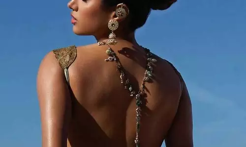 Janhvi Kapoor Slays The Style On Day 2 At Cannes Janhvi Kapoor Slays The Style On Day 2 At Cannes