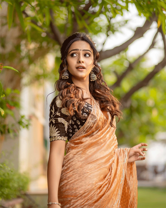 Vaishnavi Chaitanya Shines in Elegant Saree Look Vaishnavi Chaitanya Shines in Elegant Saree Look