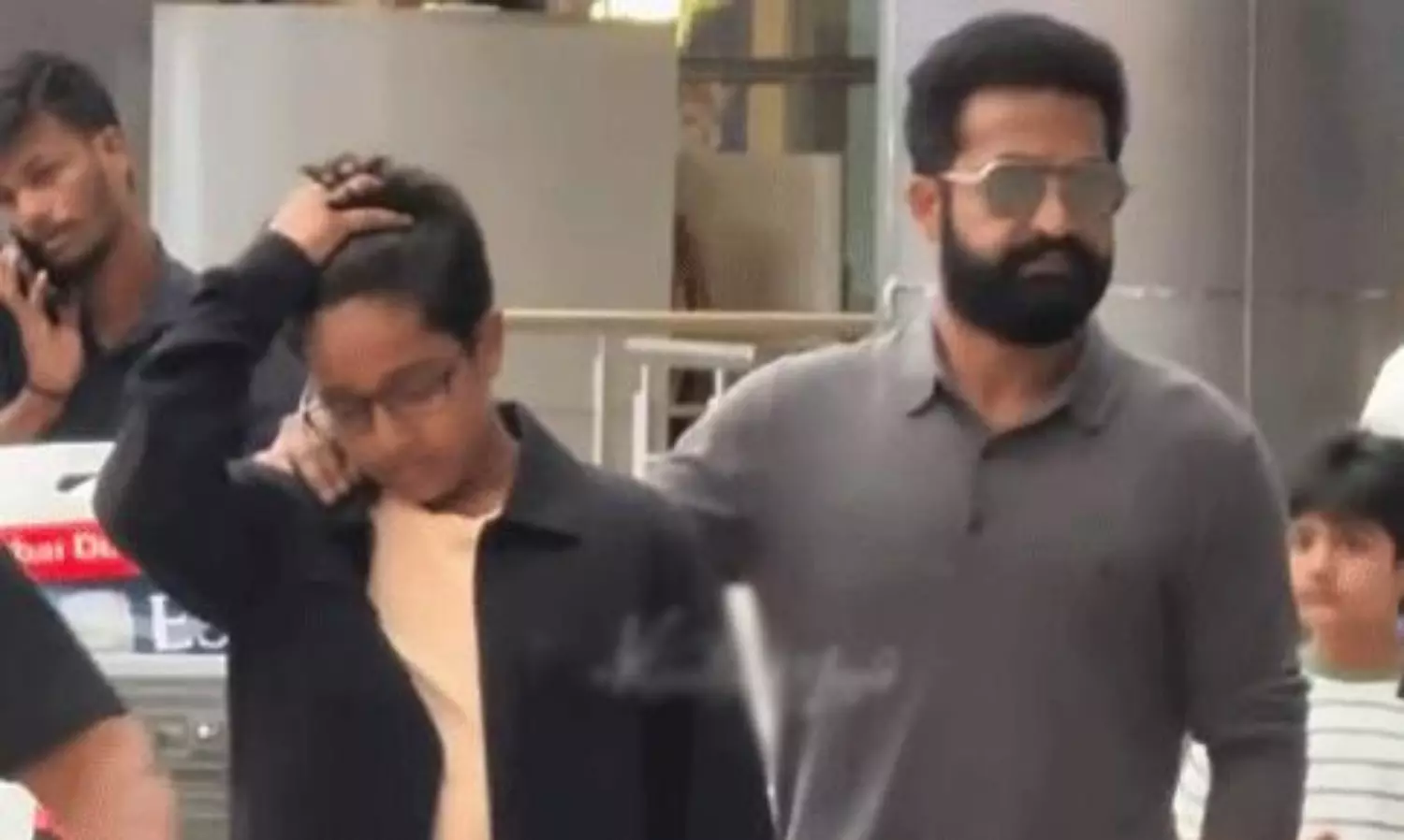 నాలుగేళ్లలో యంగ్ టైగర్ నటవారసుడు? నాలుగేళ్లలో యంగ్ టైగర్ నటవారసుడు?