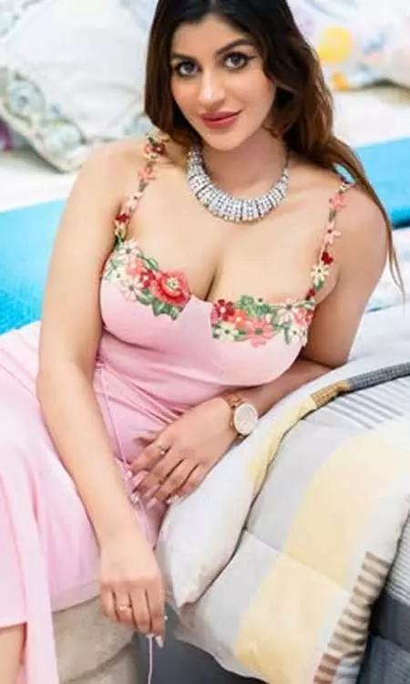 Yashika Anand’s Pink Perfection with a Hint of Grace