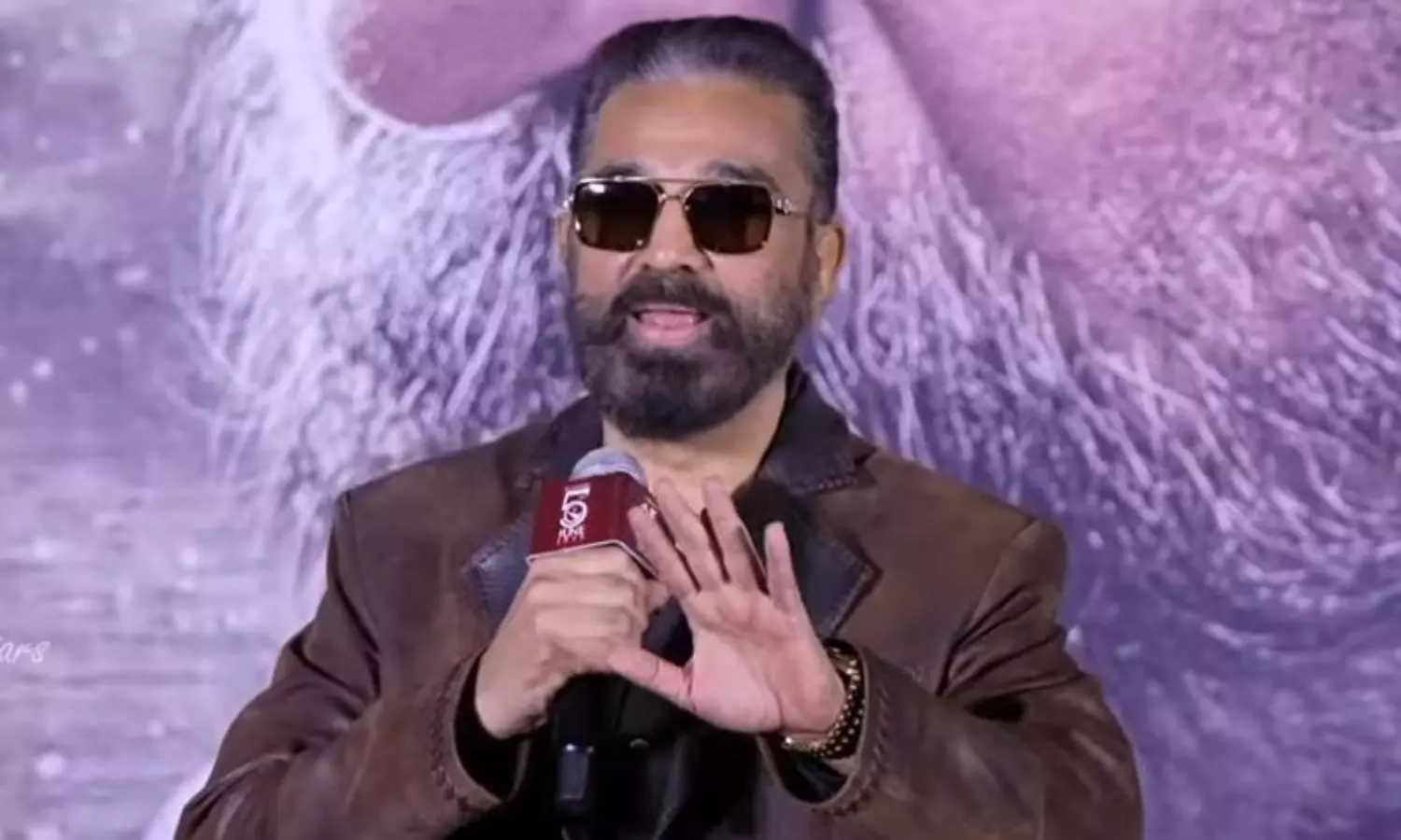 ఈ స్టార్డమ్ ఎంతో ఇబ్బందిగా ఉంది ఈ స్టార్డమ్ ఎంతో ఇబ్బందిగా ఉంది