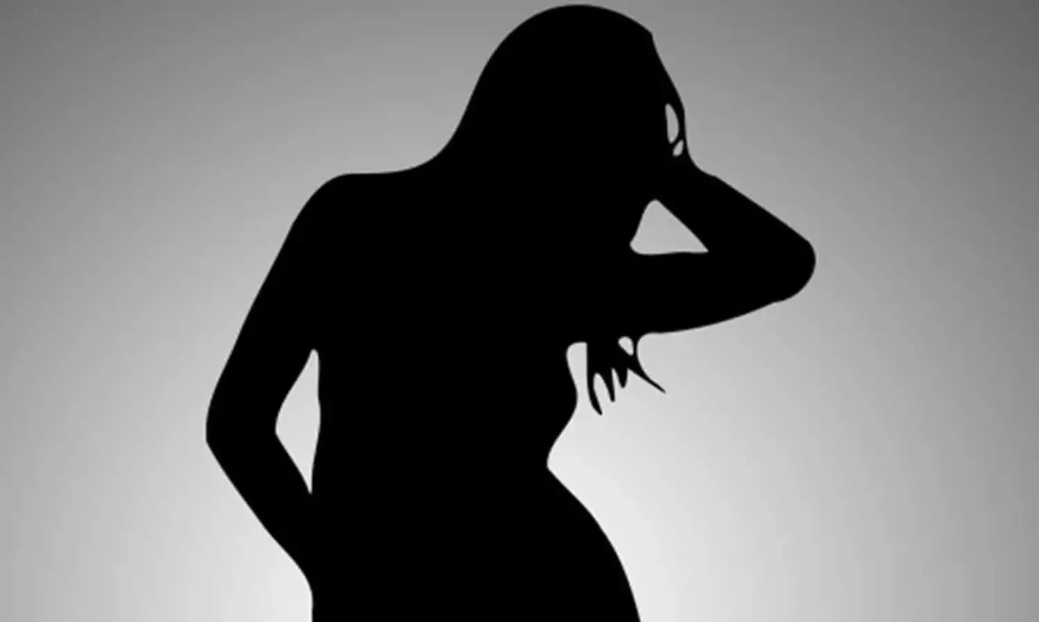 ఆ బాలీవుడ్ హీరోయిన్ ని టచ్ చేయని తెలుగు సినిమాలు..? ఆ బాలీవుడ్ హీరోయిన్ ని టచ్ చేయని తెలుగు సినిమాలు..?