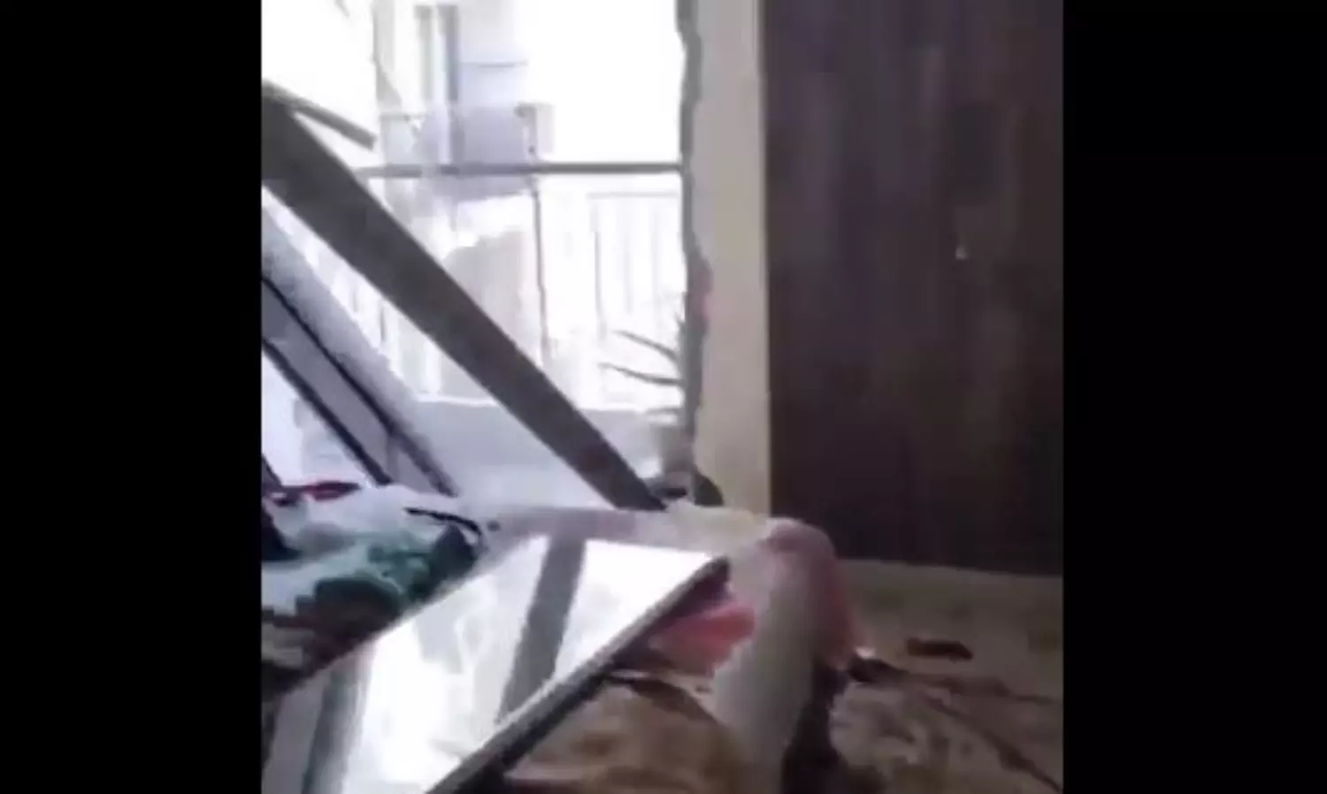 నగరాల్లో ఇల్లు కొనే ప్రతి ఒక్కరు చూడాల్సిన వీడియో!