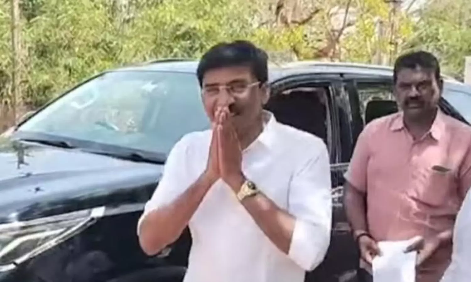 ఏమైనా వైసీపీ మాజీ ఎమ్మెల్యేలకు రాజభోగం ఏమైనా వైసీపీ మాజీ ఎమ్మెల్యేలకు రాజభోగం