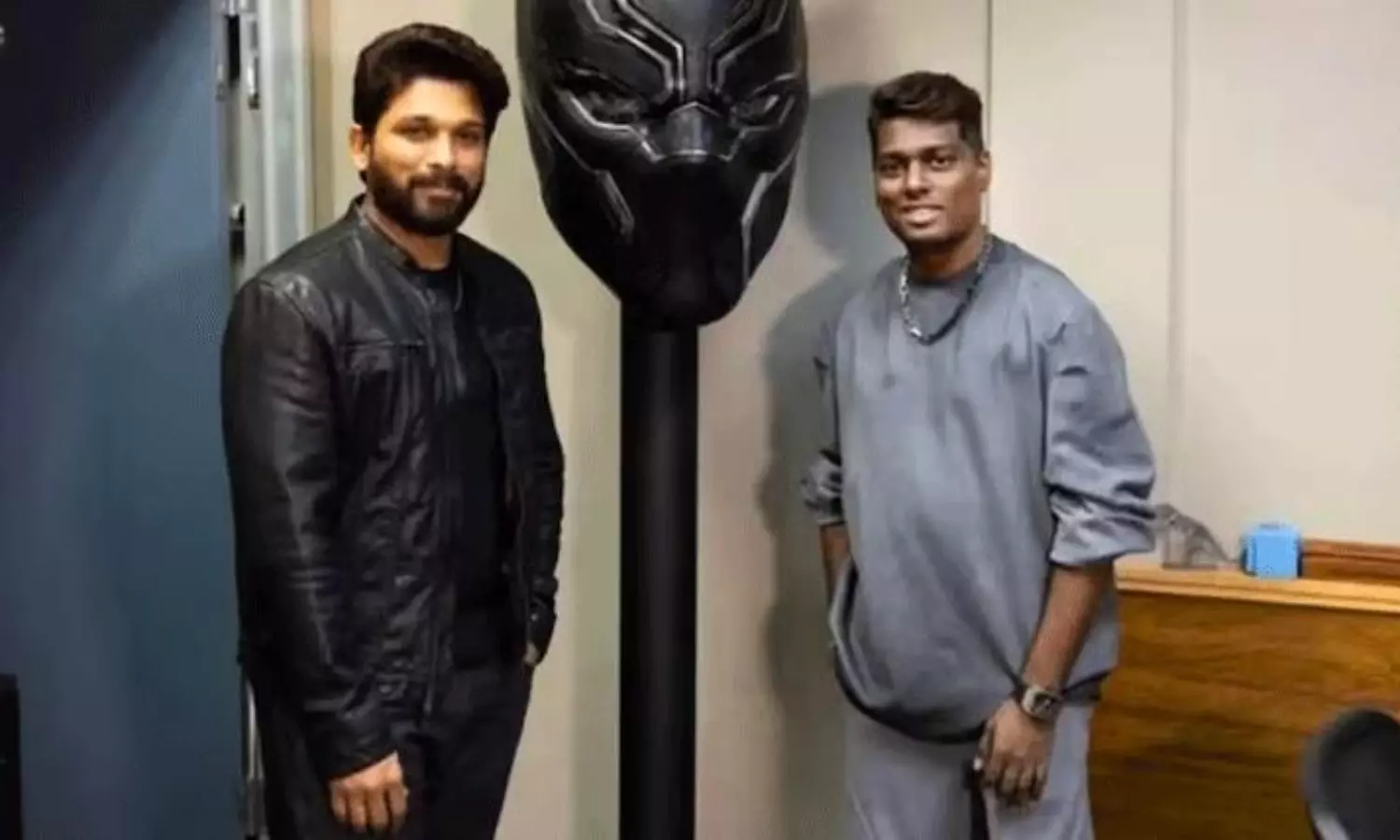 Allu Arjun to Play Dual Roles in Atlee Superhero Allu Arjun to Play Dual Roles in Atlee Superhero