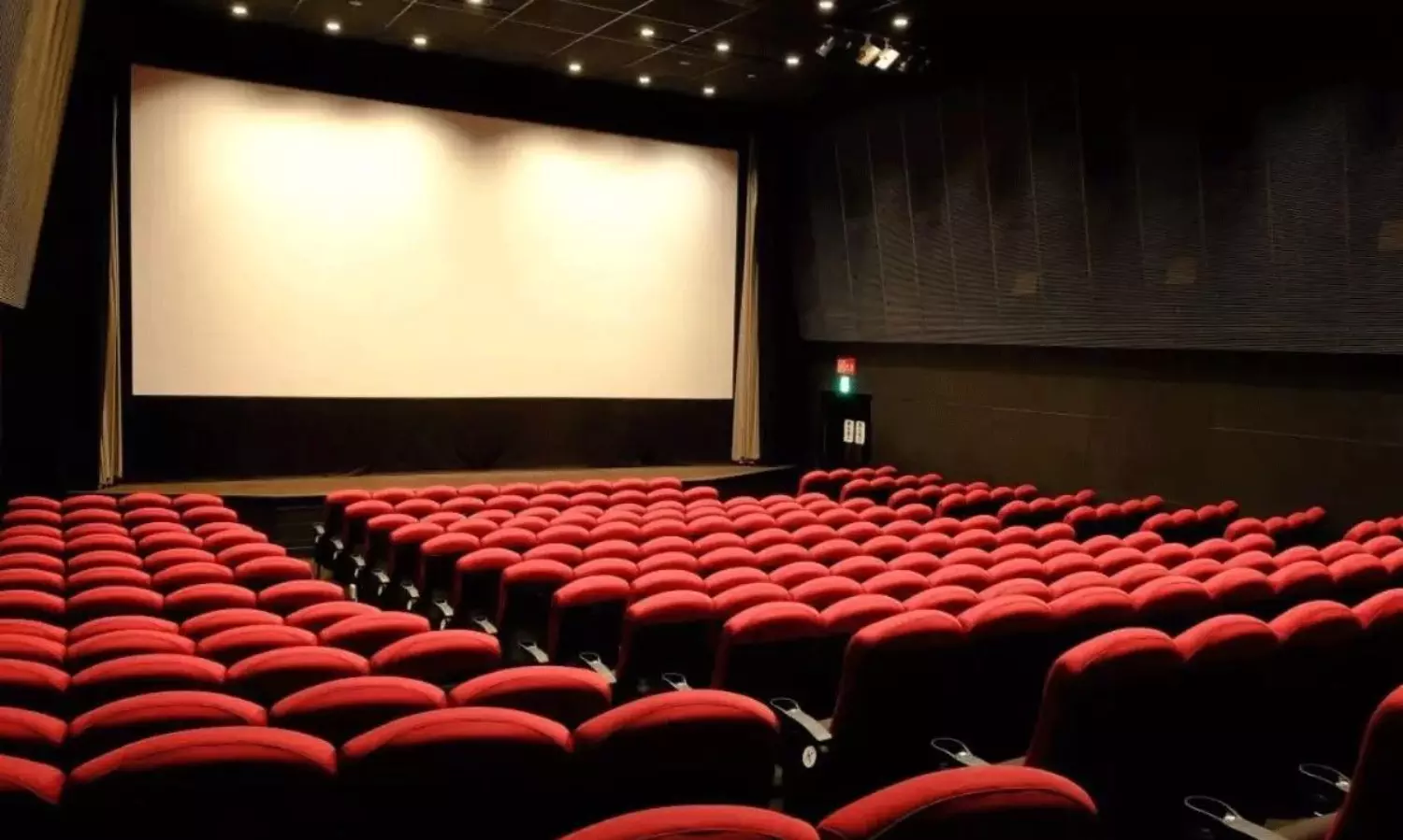 జూన్ 1న థియేటర్ల బంద్ లేదు జూన్ 1న థియేటర్ల బంద్ లేదు