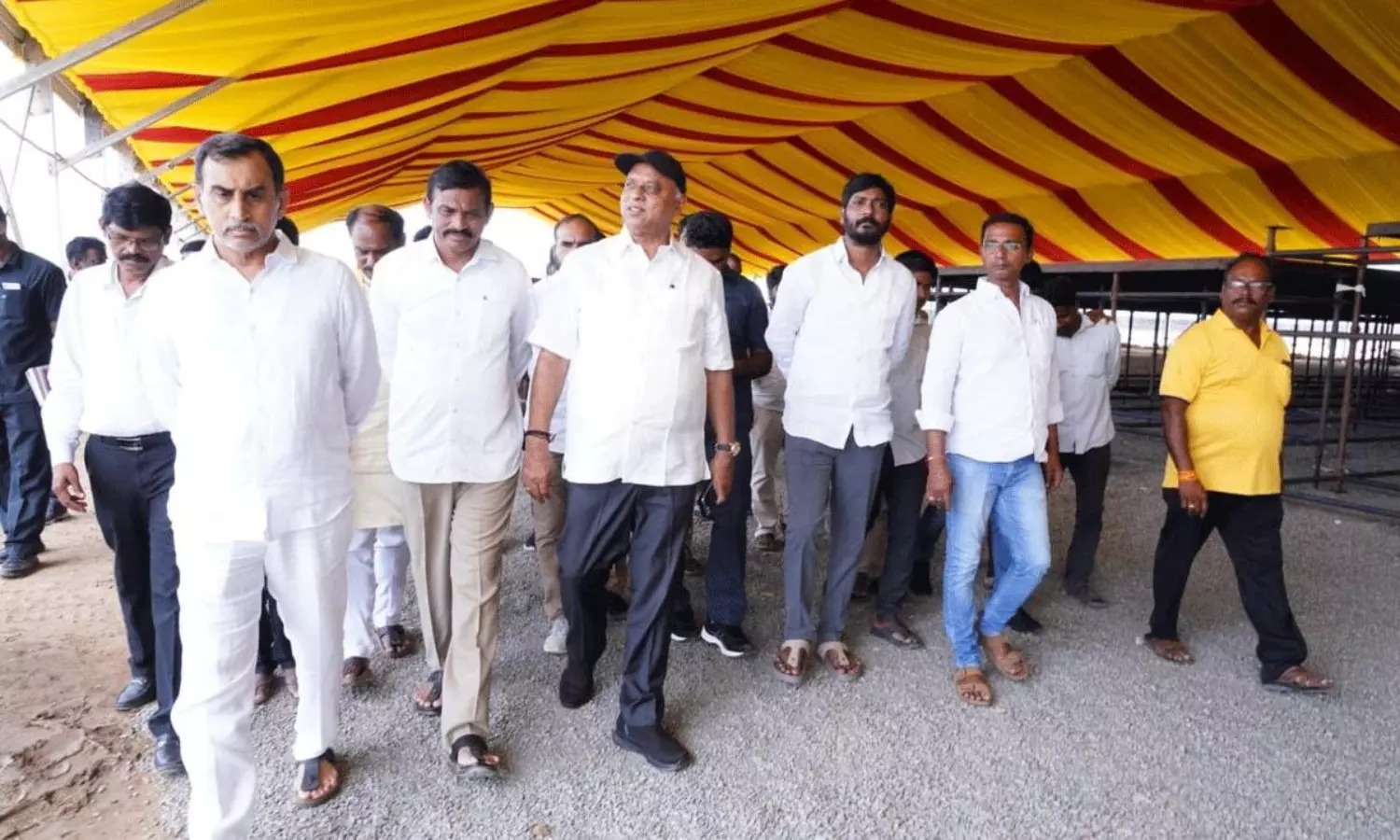 మ‌హానాడు ముస్తాబు.. ఎవ‌రూ ఊహించ‌ని రీతిలో...!