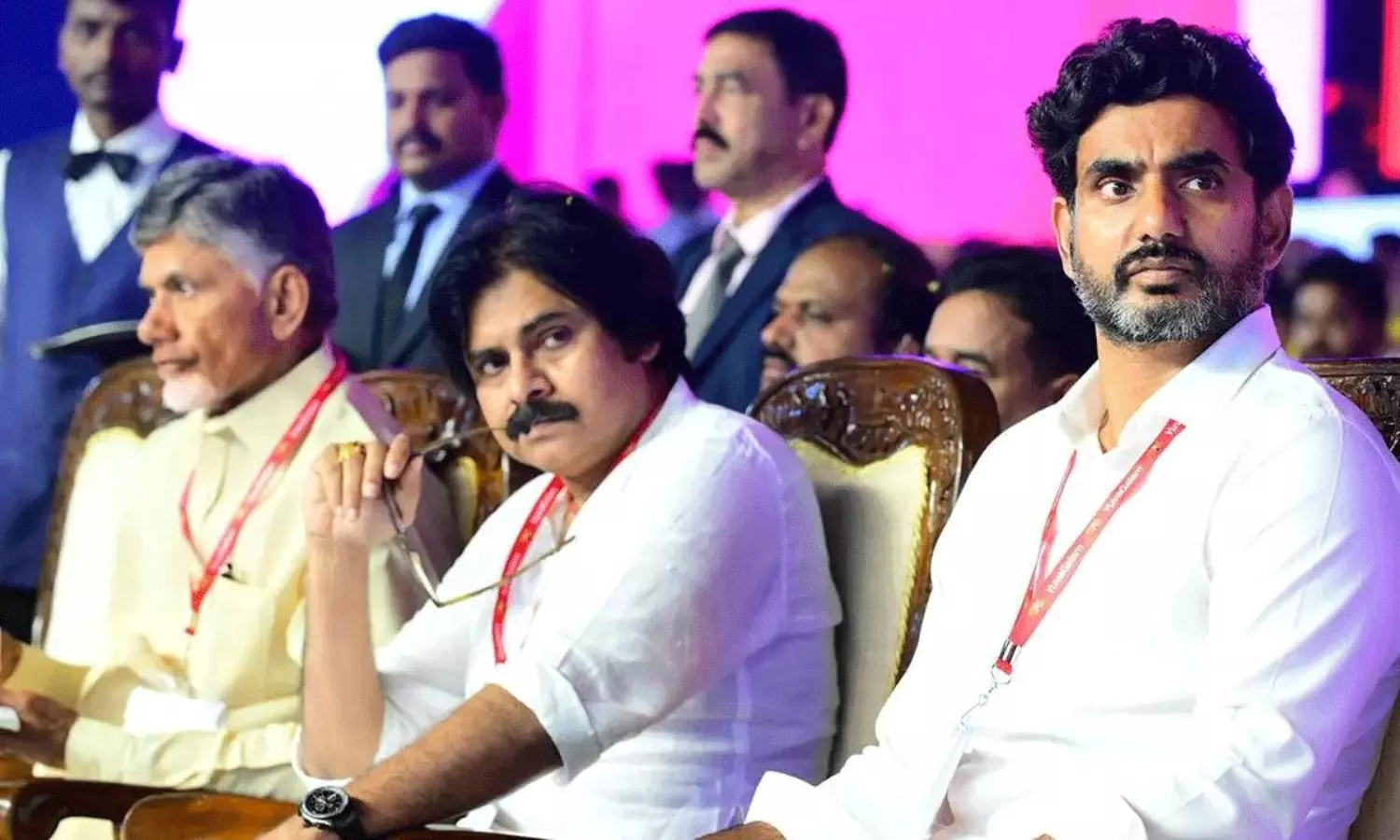 జగన్ ను మించిపోయిన చంద్రబాబు, పవన్, లోకేశ్.. ప్రభుత్వం ఫ్యాక్ట్ చెక్