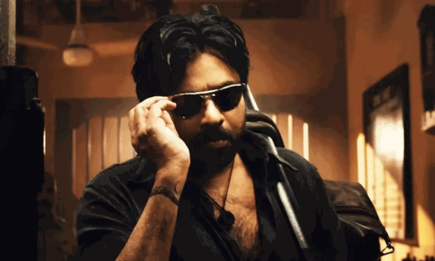 Pawan Kalyan Busy Year Hari Hara Veeramallu & OG Set for Pan-India Releases Pawan Kalyan Busy Year Hari Hara Veeramallu & OG Set for Pan-India Releases