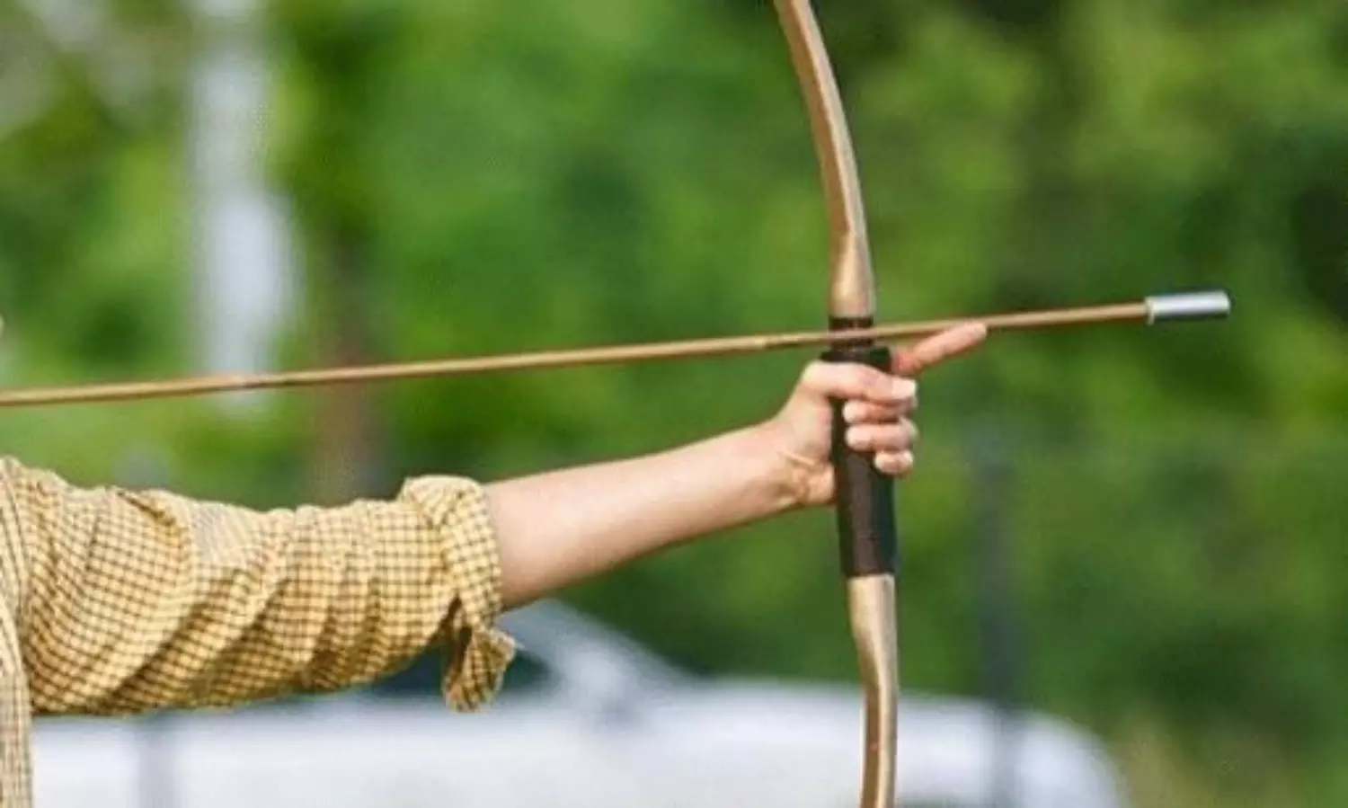 సీబీఐ అధికారిపై 21 ఏళ్ల పగ..  పట్టపగలు బాణంతో దాడి, లక్నోలో సంచలనం!