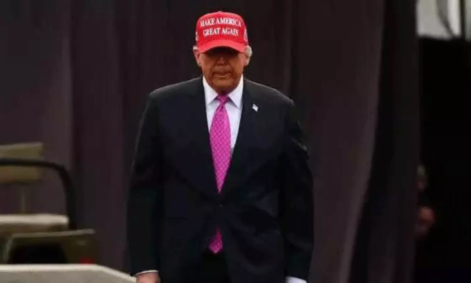 హార్వార్డ్ కు షాకిచ్చిన ట్రంప్ హార్వార్డ్ కు షాకిచ్చిన ట్రంప్