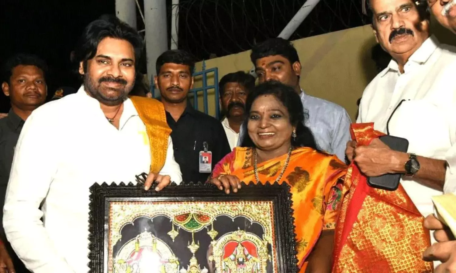 మోడీ ప్ర‌తినిధిగా కీల‌క స‌మావేశానికి ప‌వ‌న్ అటెండ్‌