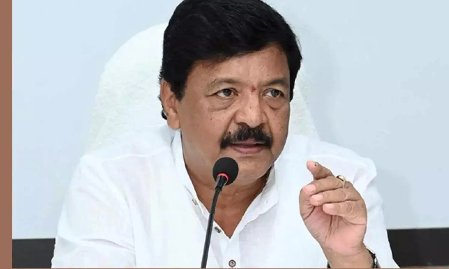 జ‌గ‌న్ లాగా సినీ ప‌రిశ్ర‌మ‌ను చూశామా? : కందుల దుర్గేష్‌