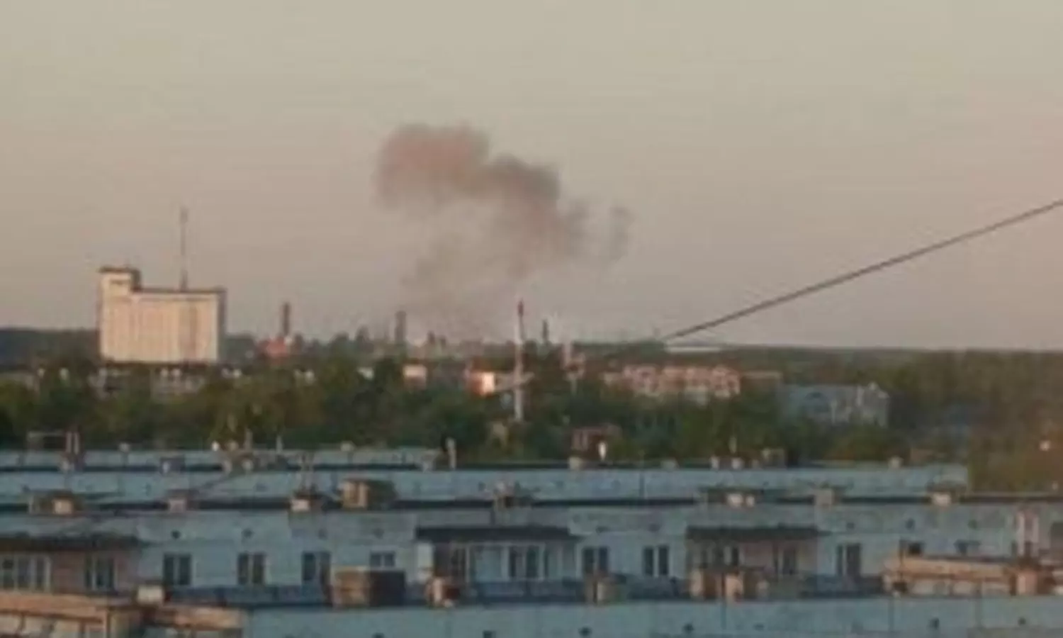 పుతిన్పై హత్యాయత్నం.. హెలికాప్టర్పై డ్రోన్ల దాడి.. రష్యా సంచలన ప్రకటన! పుతిన్పై హత్యాయత్నం.. హెలికాప్టర్పై డ్రోన్ల దాడి.. రష్యా సంచలన ప్రకటన!