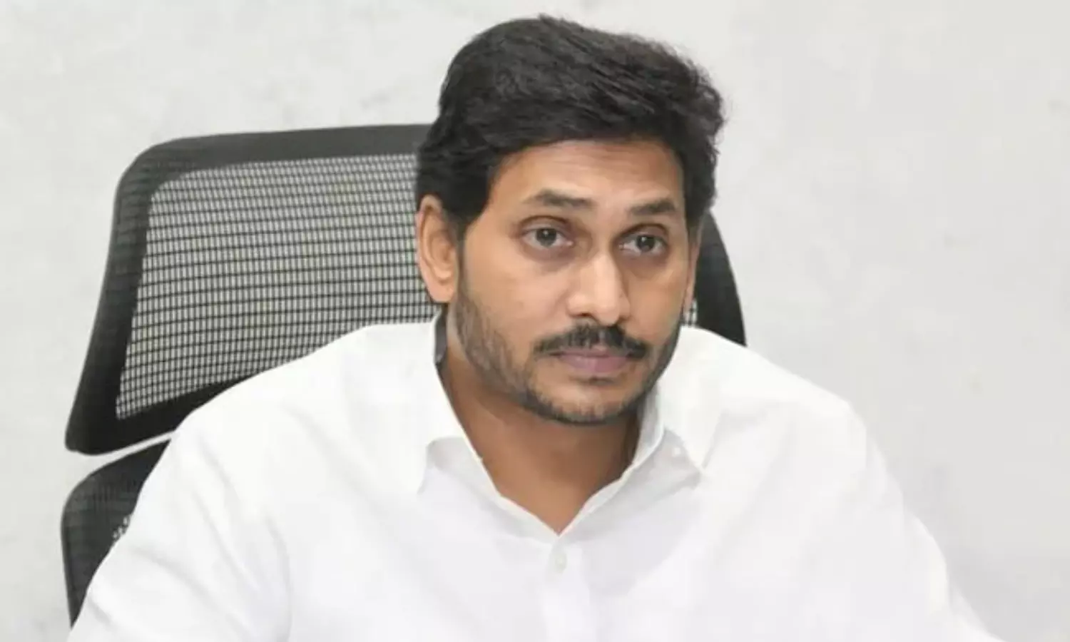 జగన్ అంచనాలు తప్పు అవుతున్నాయా ?