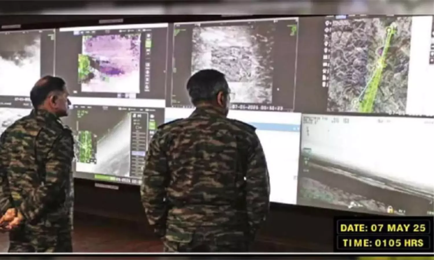 ఆపరేషన్ సిందూర్: భారత్ ప్రతీకార దాడి వార్ రూమ్ ఫొటోలు వైరల్ ఆపరేషన్ సిందూర్: భారత్ ప్రతీకార దాడి వార్ రూమ్ ఫొటోలు వైరల్