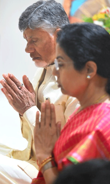 Auspicious Beginnings: Housewarming Pooja at Chandrababu�s New Residence