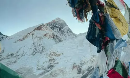 సాహసయాత్రలో విషాదం.. మౌంట్ ఎవరెస్ట్ డెత్ జోన్లో గ్రీన్ బూట్ ఎవరు?