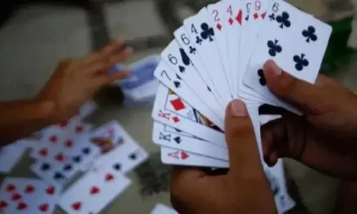 వినోదం కోసం ఆడే పేకాట అనైతికం కాదు.. సుప్రీంకోర్టు సంచలన తీర్పు