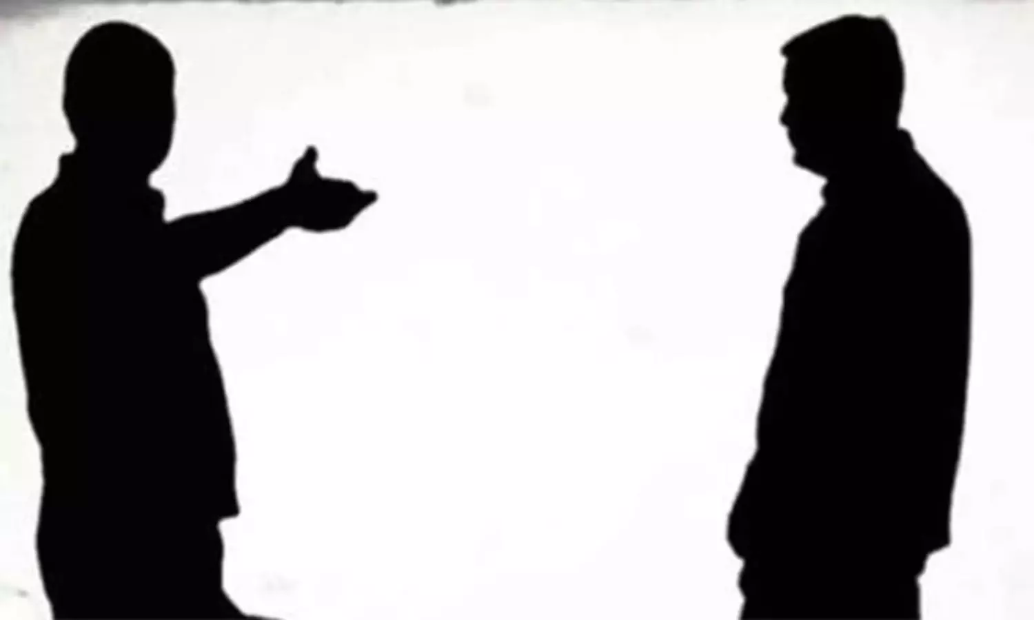 టాలీవుడ్ పై బాలీవుడ్ రాజనాల వేషాలు! టాలీవుడ్ పై బాలీవుడ్ రాజనాల వేషాలు!