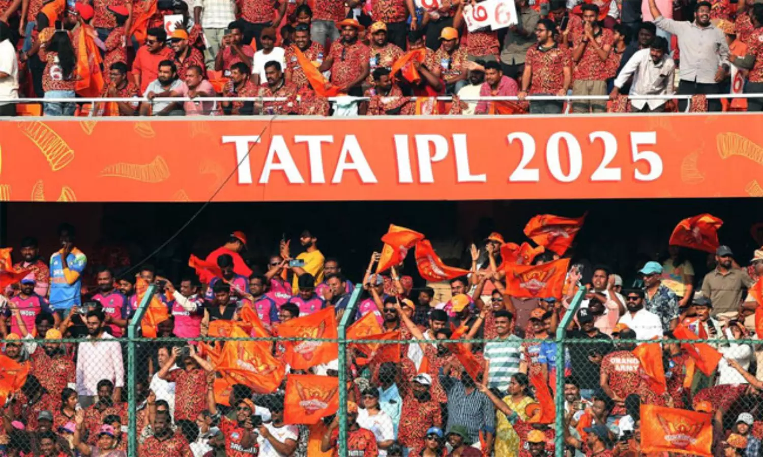 సన్రైజర్స్ను హెచ్సీఏ ఇబ్బందిపెట్టింది నిజమే..తేల్చిన విజిలెన్స్ సన్రైజర్స్ను హెచ్సీఏ ఇబ్బందిపెట్టింది నిజమే..తేల్చిన విజిలెన్స్