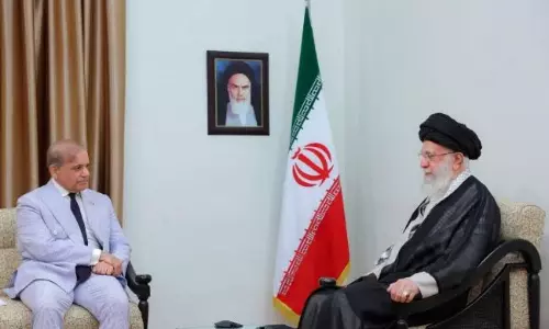 పాక్-ఇరాన్ కొత్త స్నేహం.. చేతులు కలిపిన బద్ధశత్రువులు.. భారత్‌పై  దాని ప్రభావం ఎంత?