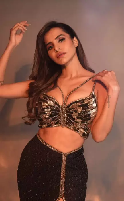 Ashu Reddy: Glamorous Star on Instagram